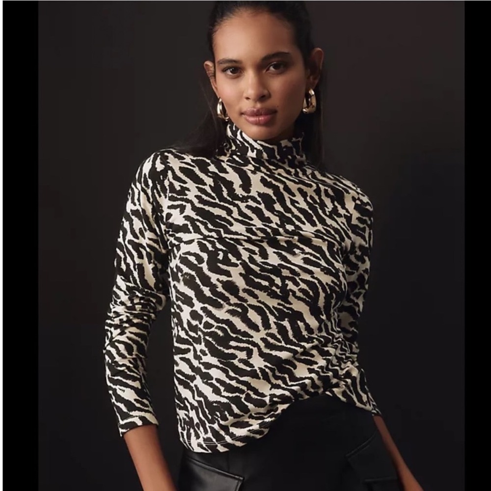Maeve Anthropologie Women XXS Black White Animal Print Turtleneck Long Sleeve